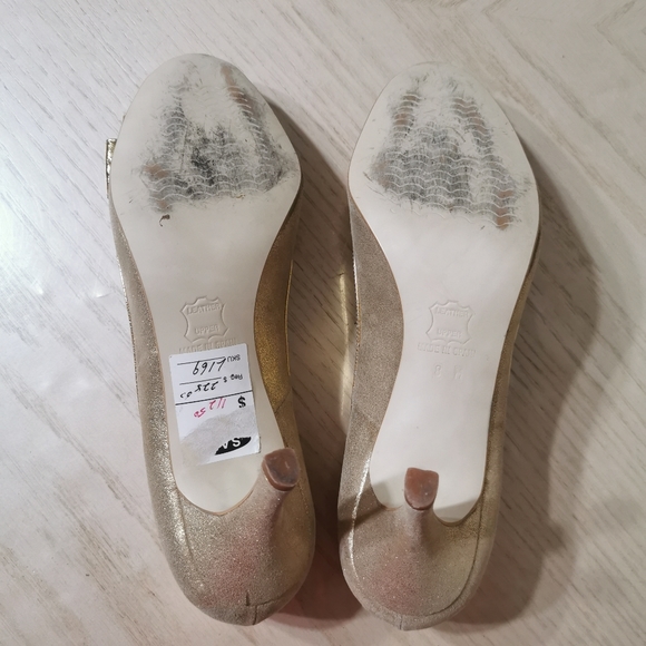 Amante Open Toe Pumps - Picture 11 of 16